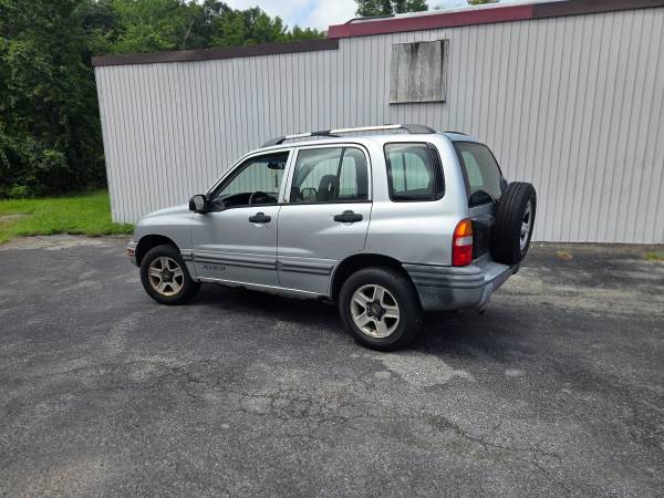 2002 Chevrolet Tracker ZR2 2dr 4x4 Manual — photo 2