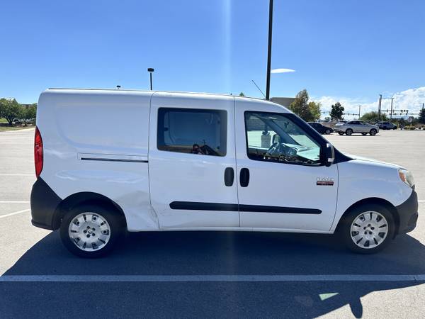 2016 RAM Promaster City Tradesman — photo 10