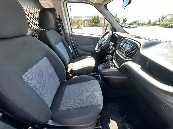 2016 RAM Promaster City Tradesman — photo 5