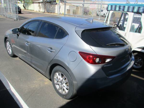 2016 Mazda Mazda3 i Grand Touring — photo 2