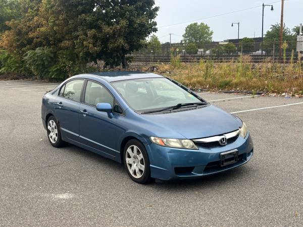 2009 Honda Civic EX-L 4dr Sedan Automatic — photo 1