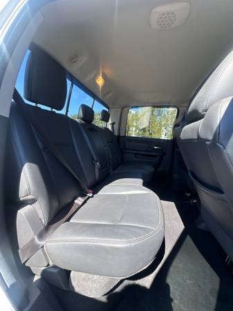 2010 RAM Slt Sport — photo 9