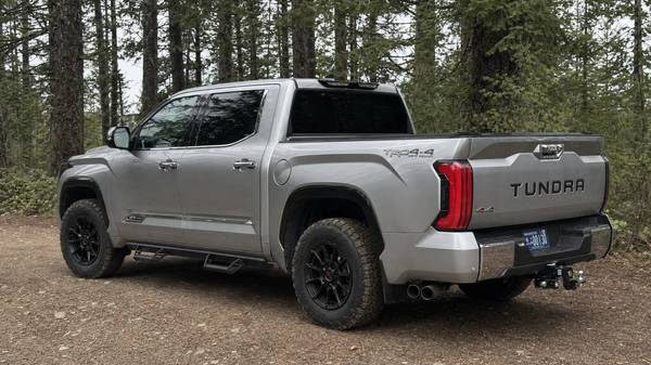 2023 Toyota Tundra Hybrid 1794 Edition — photo 7