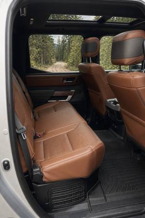 2023 Toyota Tundra Hybrid 1794 Edition — photo 6