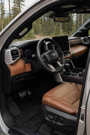2023 Toyota Tundra Hybrid 1794 Edition — photo 3