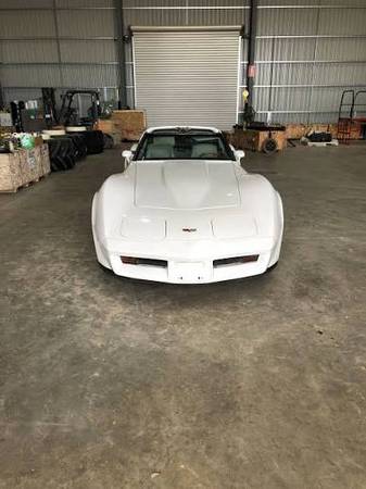 1982 Chevrolet Corvette Base 2dr Coupe — photo 2
