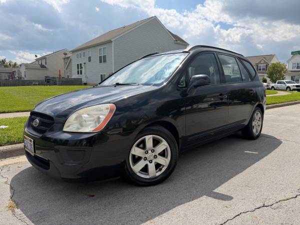 2008 KIA Rondo LX Base 4dr Wagon Automatic — photo 1
