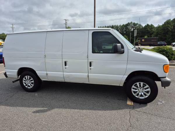 2007 Ford E-350 Super Duty Commercial — photo 6