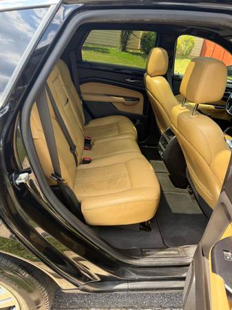 2016 Cadillac SRX Standard 4dr Front-wheel Drive Automatic — photo 8