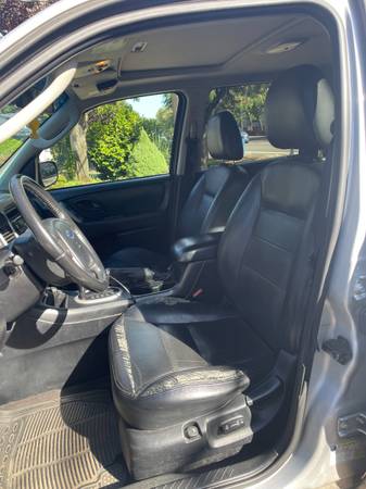 2006 Ford Escape Limited 4dr 4x4 Automatic — photo 9