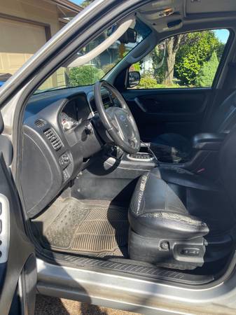 2006 Ford Escape Limited 4dr 4x4 Automatic — photo 8