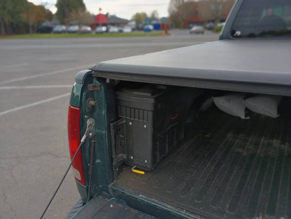 1999 Ford F 150 XL 4x4 Super Cab Styleside 157.4 in. WB Manual — photo 6