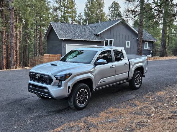 2025 Toyota Tacoma 4WD TRD Sport Double Cab 6' Bed AT (Natl) Four Wheel Drive Automatic — photo 1