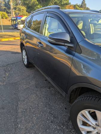 2014 Toyota Rav4 Limited — photo 4