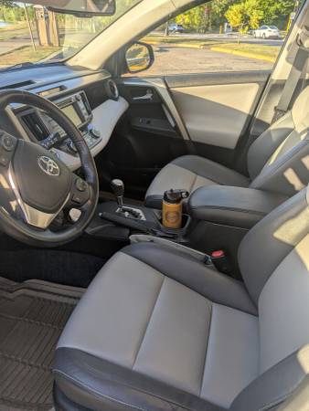 2014 Toyota Rav4 Limited — photo 7