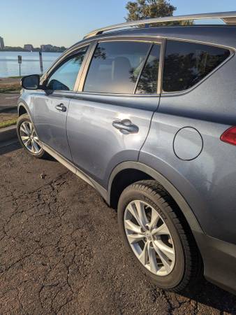 2014 Toyota Rav4 Limited — photo 2