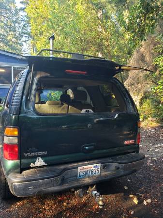 2004 GMC Yukon SLT 4x2 Automatic — photo 6