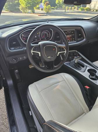 2015 Dodge Challenger SXT Plus or R/T Plus Rear-wheel Drive Coupe Automatic — photo 5