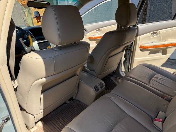 2005 Lexus RX 330 Base All-wheel Drive Automatic — photo 9