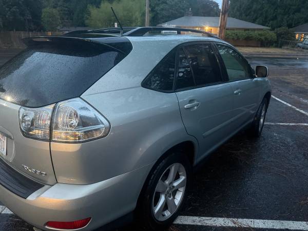 2005 Lexus RX 330 Base All-wheel Drive Automatic — photo 2
