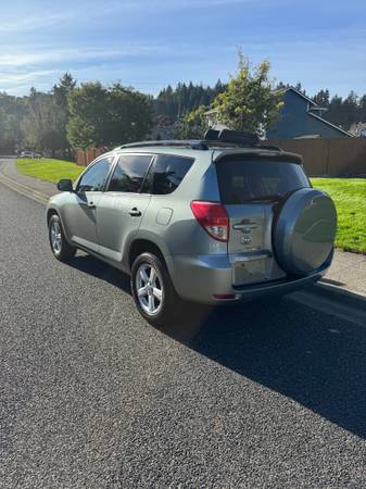 2007 Toyota Rav4 Base 4x4 Automatic — photo 5