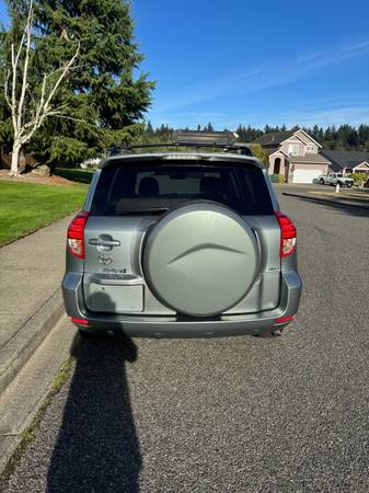 2007 Toyota Rav4 Base 4x4 Automatic — photo 4