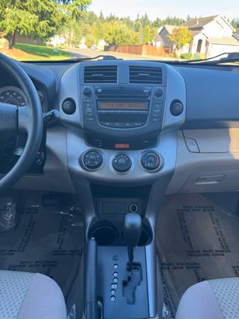 2007 Toyota Rav4 Base 4x4 Automatic — photo 12