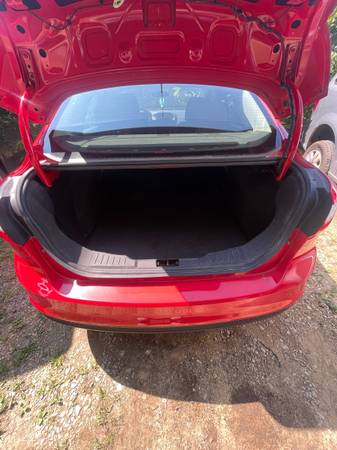 2014 Ford Focus S 4dr Sedan Automatic — photo 6