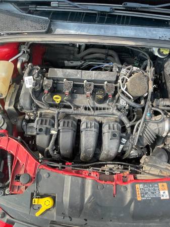 2014 Ford Focus S 4dr Sedan Automatic — photo 5