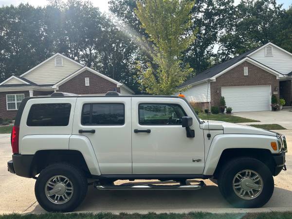 2009 HUMMER H3 Suv — photo 6
