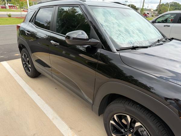 2022 Chevrolet Trailblazer LT — photo 2