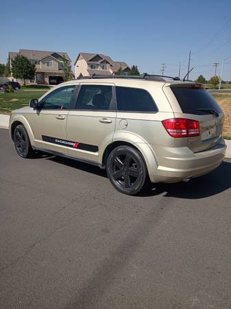2010 Dodge Journey SXT 4dr All-wheel Drive Automatic — photo 4