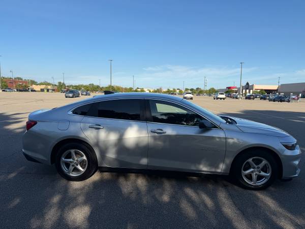2016 Chevrolet Malibu L 4dr Sedan Automatic — photo 7
