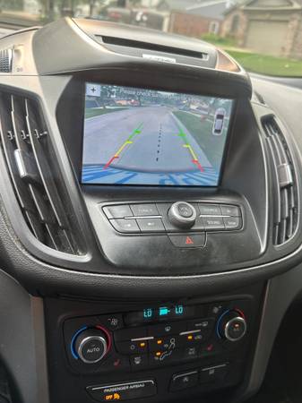 2018 Ford Escape SE 4dr 4x4 Automatic — photo 9