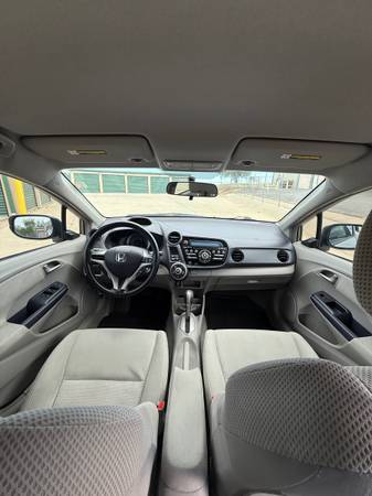 2010 Honda Insight LX 4dr Hatchback CVT — photo 10