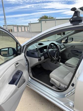 2010 Honda Insight LX 4dr Hatchback CVT — photo 6