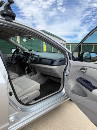 2010 Honda Insight LX 4dr Hatchback CVT — photo 8