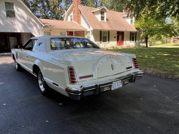 1979 Lincoln Continental Mark — photo 3