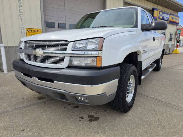 2004 Chevrolet Silverado 2500 LS — photo 5