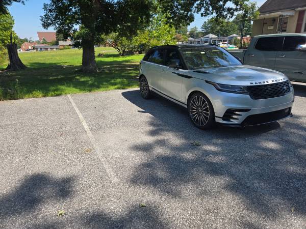 2018 Land Rover Range Rover Velar P250 HSE R-Dynamic 4dr 4x4 Automatic — photo 3