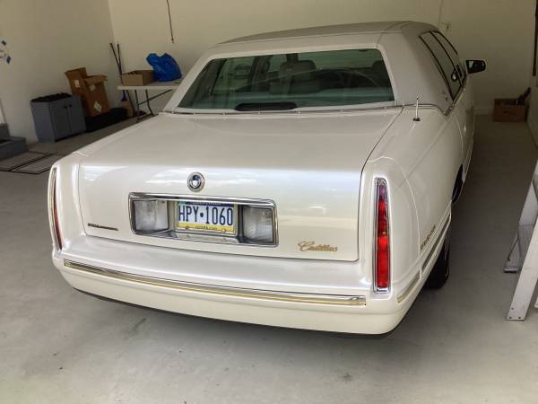 1999 Cadillac Deville d'Elegance 4dr Sedan Automatic — photo 5