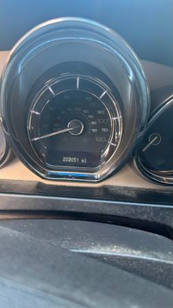 2012 Lincoln MKT Base 4dr Front Wheel Drive — photo 11