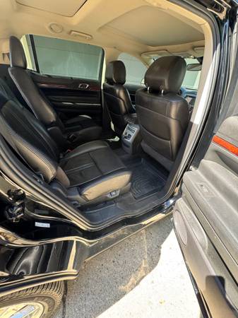 2012 Lincoln MKT Base 4dr Front Wheel Drive — photo 6