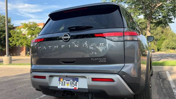 2023 Nissan Pathfinder Platinum 4dr 4x4 Automatic — photo 6