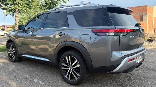 2023 Nissan Pathfinder Platinum 4dr 4x4 Automatic — photo 7