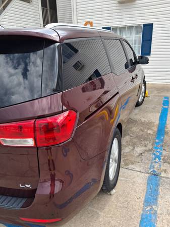 2017 KIA In Town — photo 2