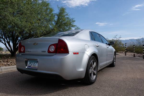 2011 Chevrolet Malibu 1LT — photo 7