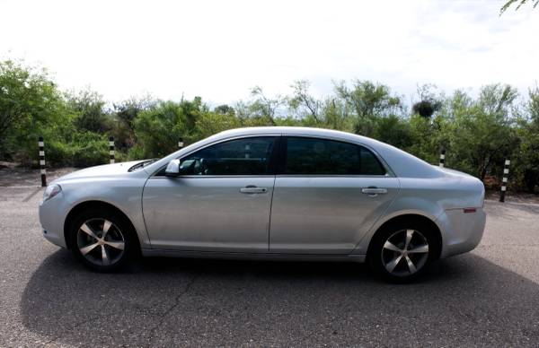 2011 Chevrolet Malibu 1LT — photo 4