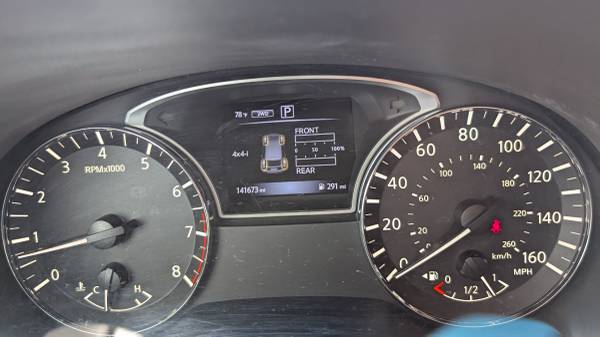 2016 Nissan Pathfinder S — photo 2