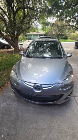 2014 Mazda Mazda2 Touring — photo 2